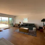 Villa Paço Al *