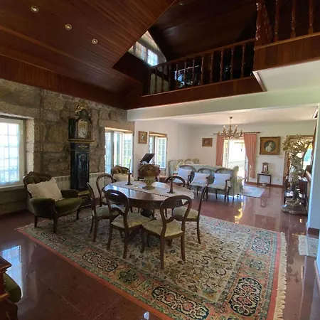 Vila Paco Al Monção